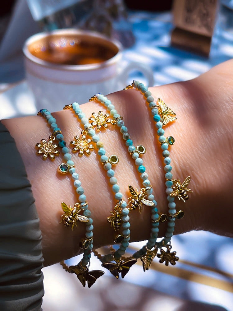 Santa Tues Bee Bileklik