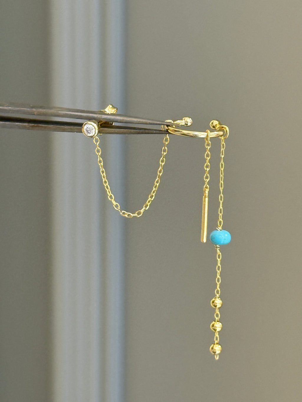 Carla Turkuaz Taş Zincirli Cuff Küpe