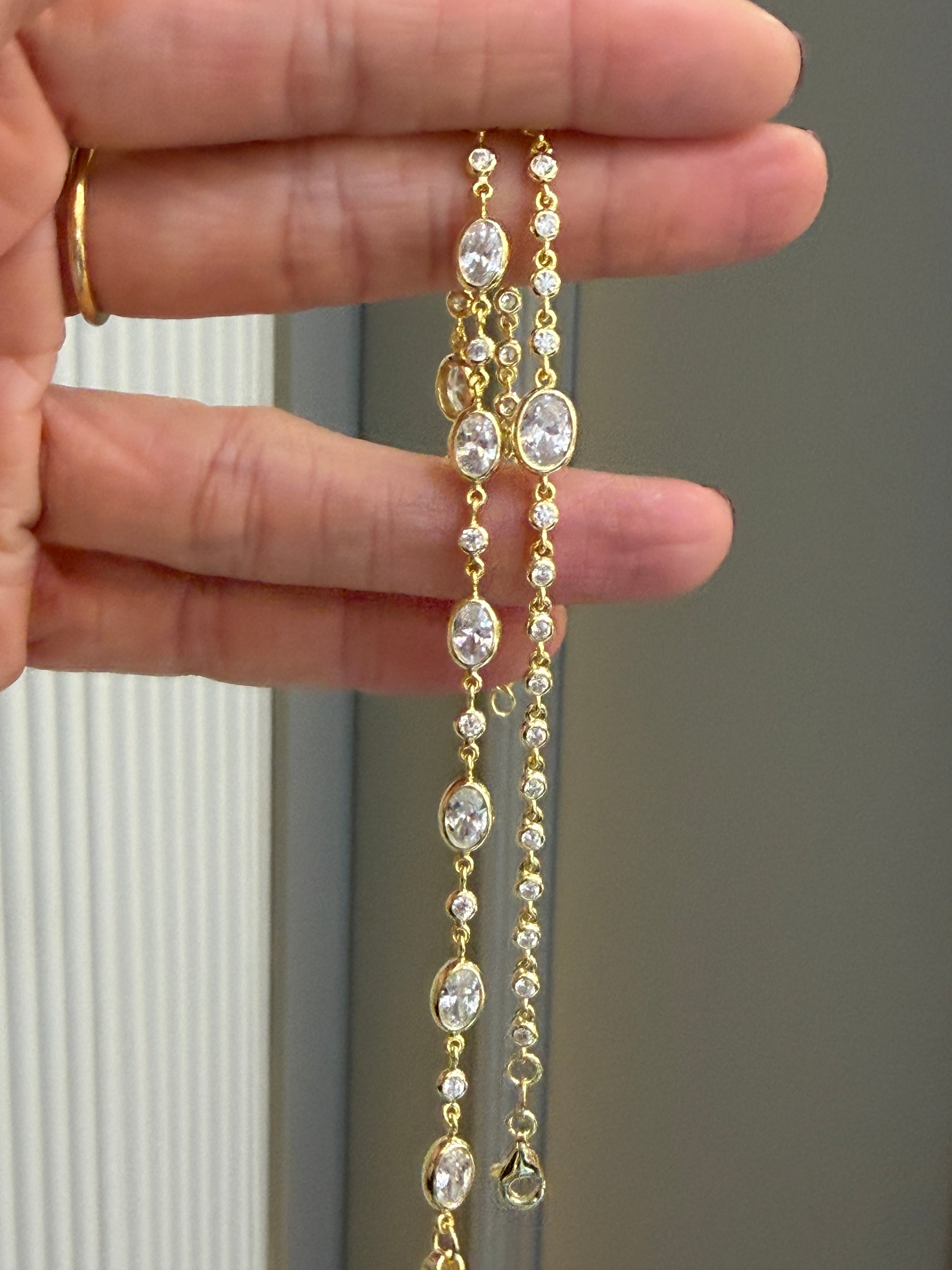 Lucca Oval Tek Sıra Zirkon Taşlı Altın Kaplama Gümüş Bileklik