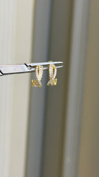 Lucca Çarpraz Baget Taşlı Küpe