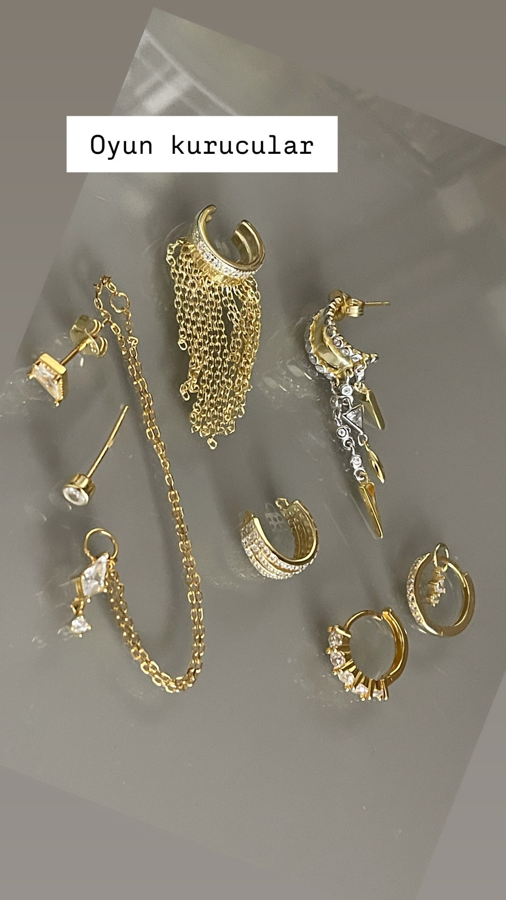 Napoli Dangle Chain Cuff