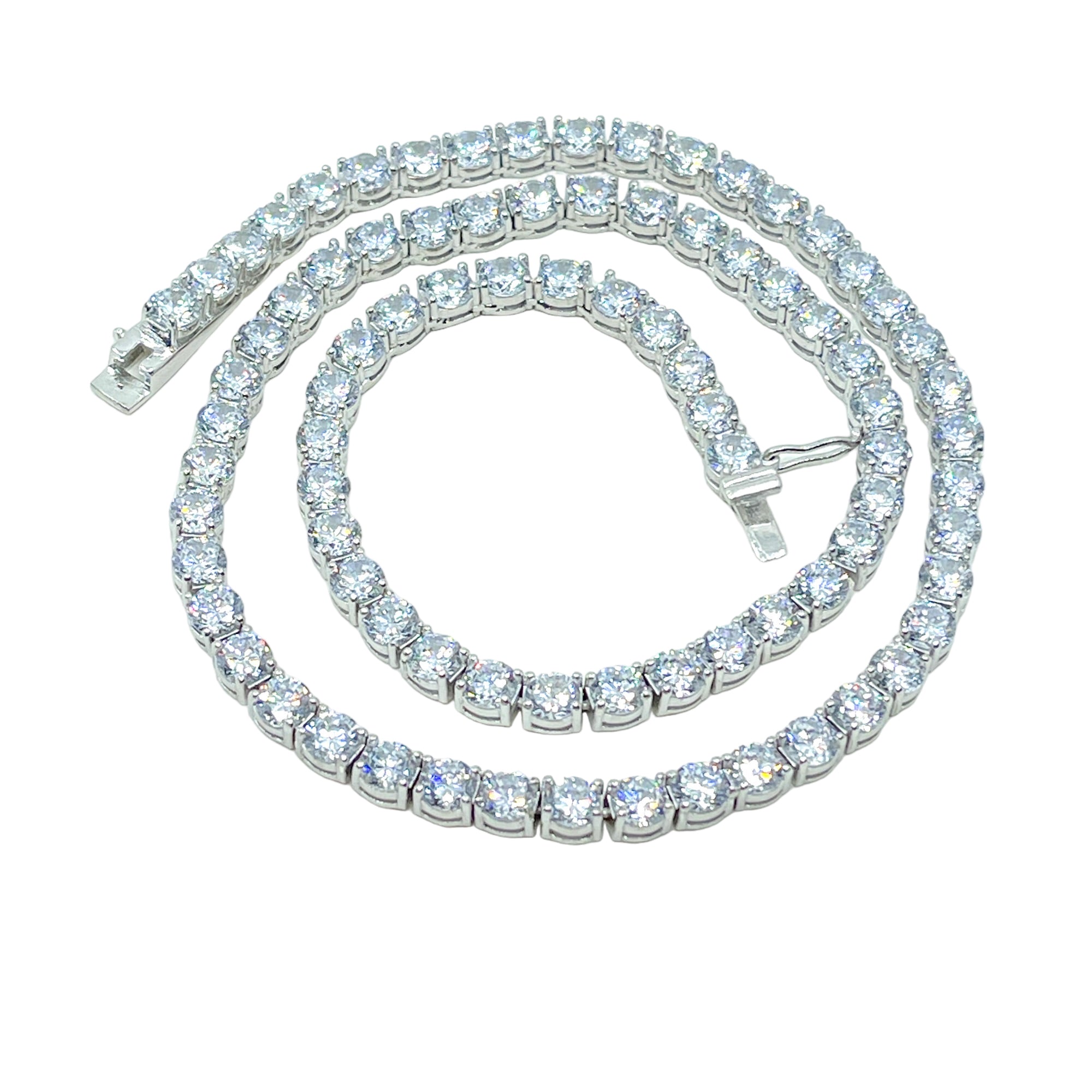 قلادة لورا 5 مم على شكل ممر مائي