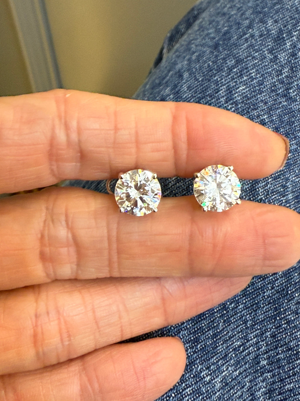 G Colour  Yuvarlak Kesim 8 mm Tektaş Küpe