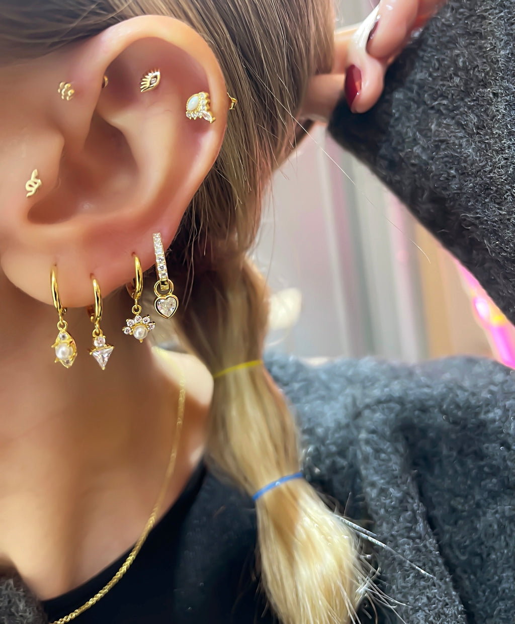 Pearl Liz Flow Earrings