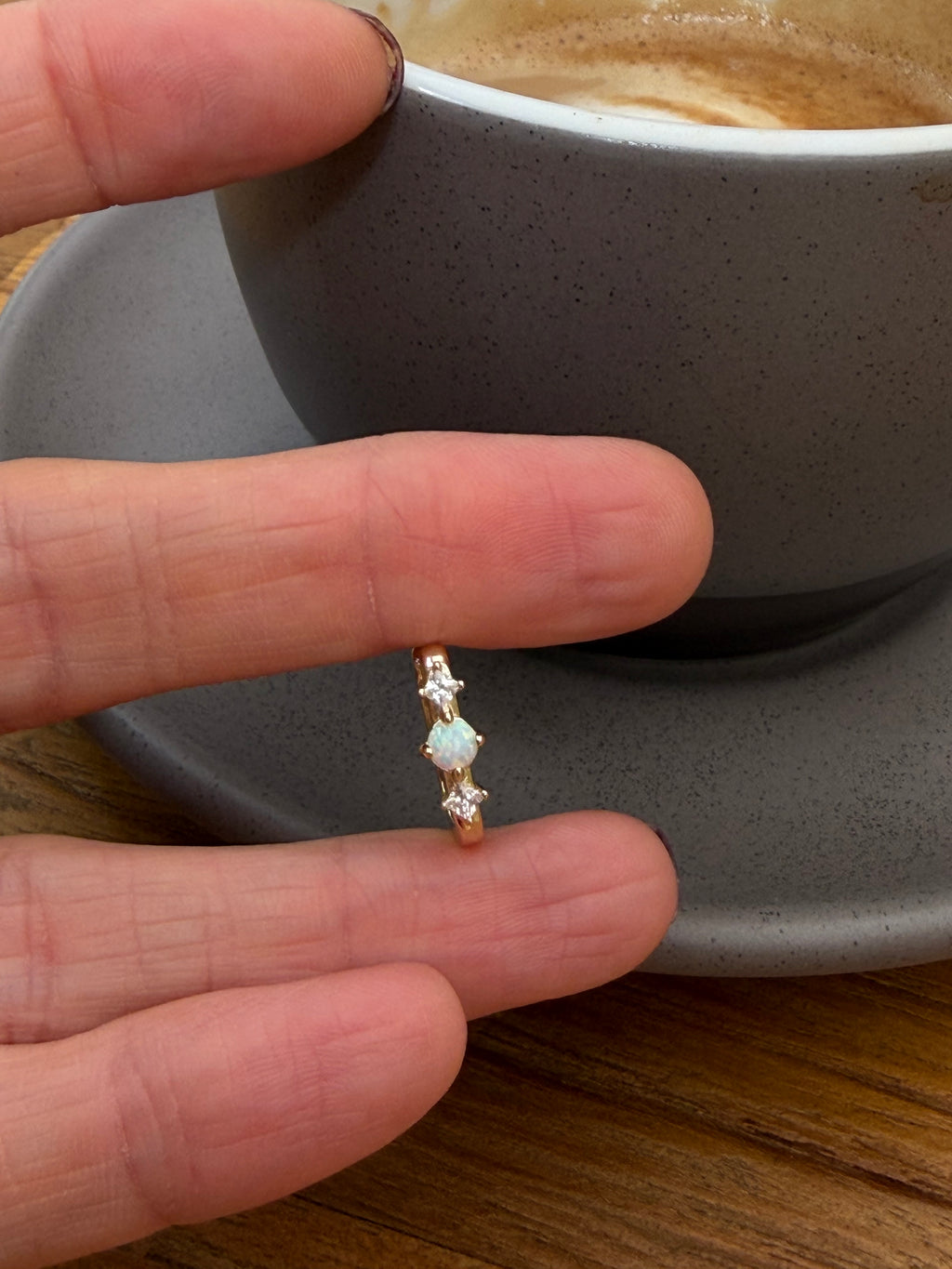 Alezya Minimal Opal U  Küpe