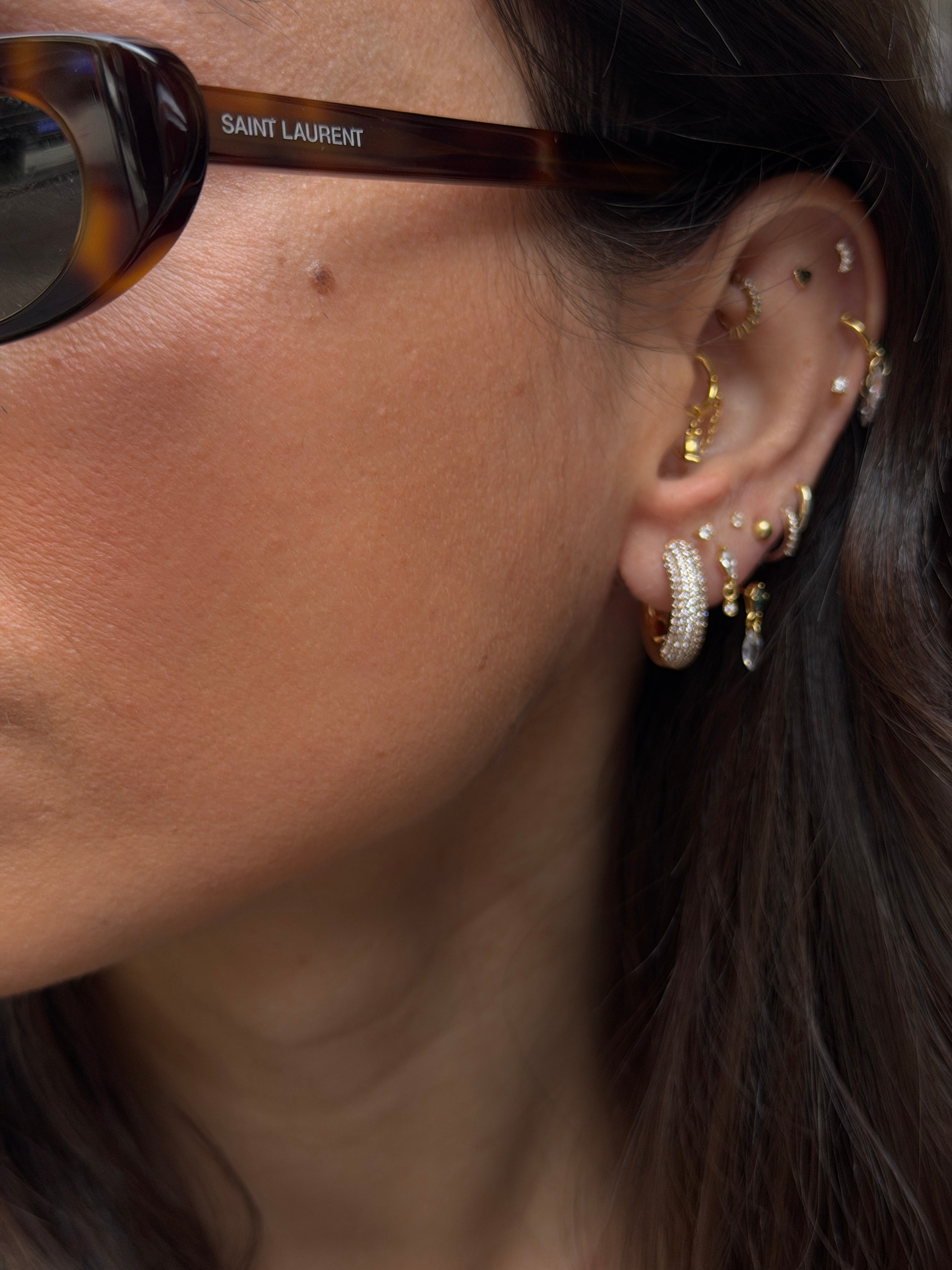 Tina  Kalın Taslı Halka Küpe