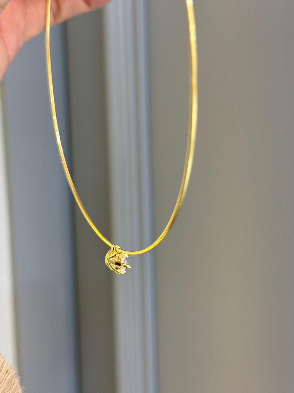 Lugo Markiz Taş detaylı Cuff Kolye