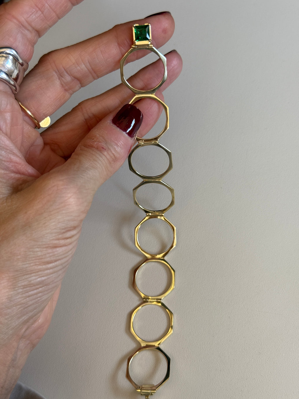 Carla Baget Taş Açılır Bileklik Yüzük