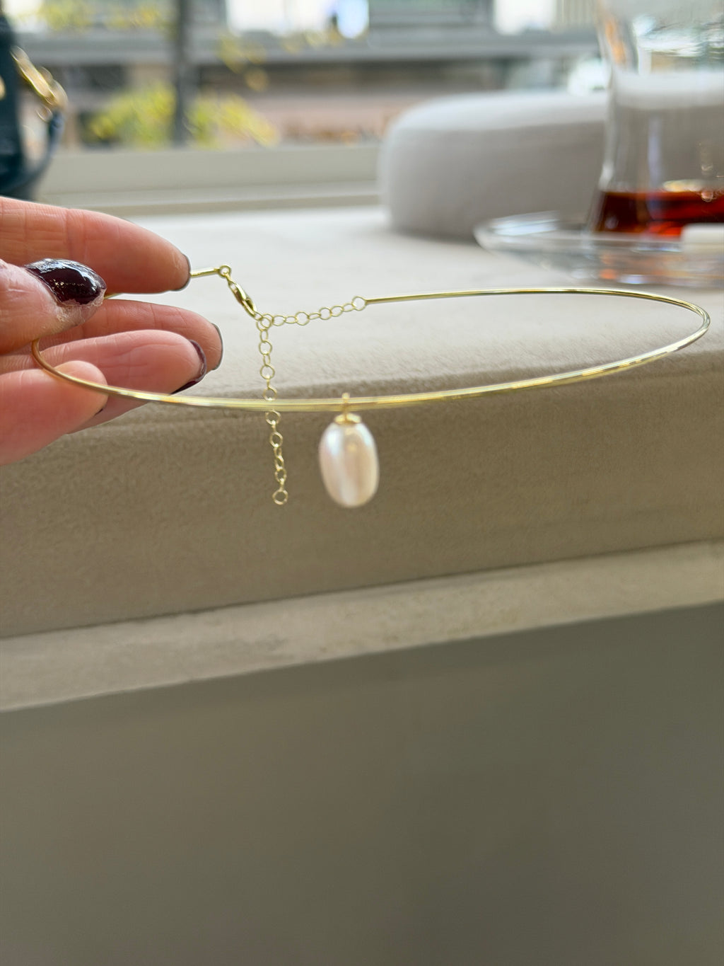 Lugo Oval inci  detaylı Cuff Kolye