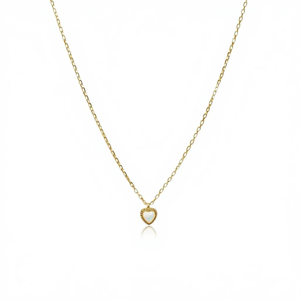Lugo Opal Beyaz Kalp Kolye