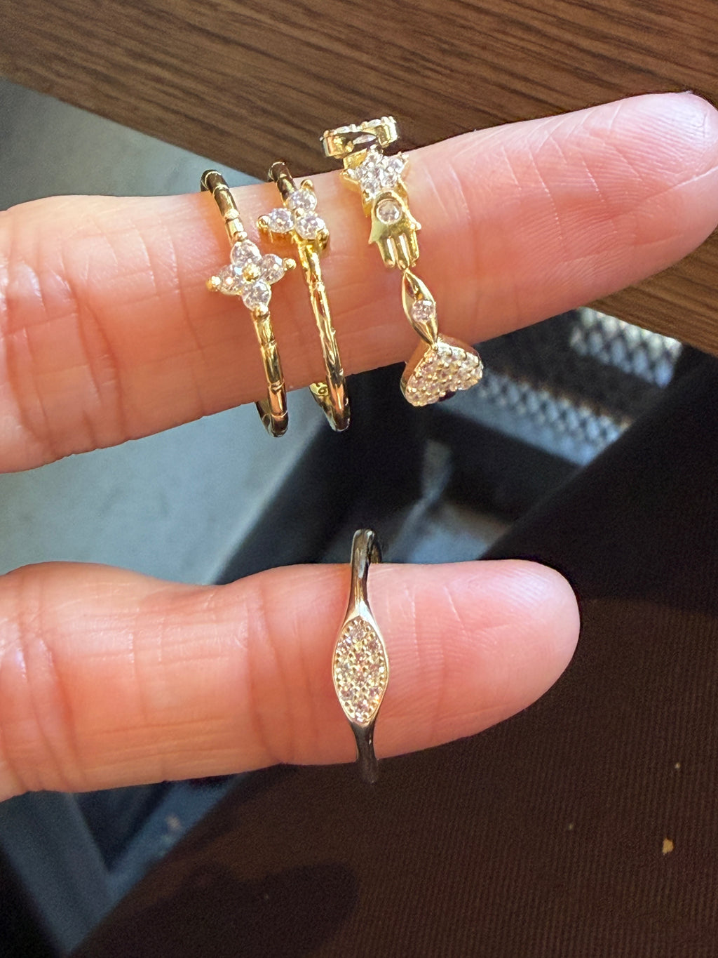 Leonie Minimal Oval Serçe Yüzük