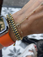 سوار عين سانتوريني