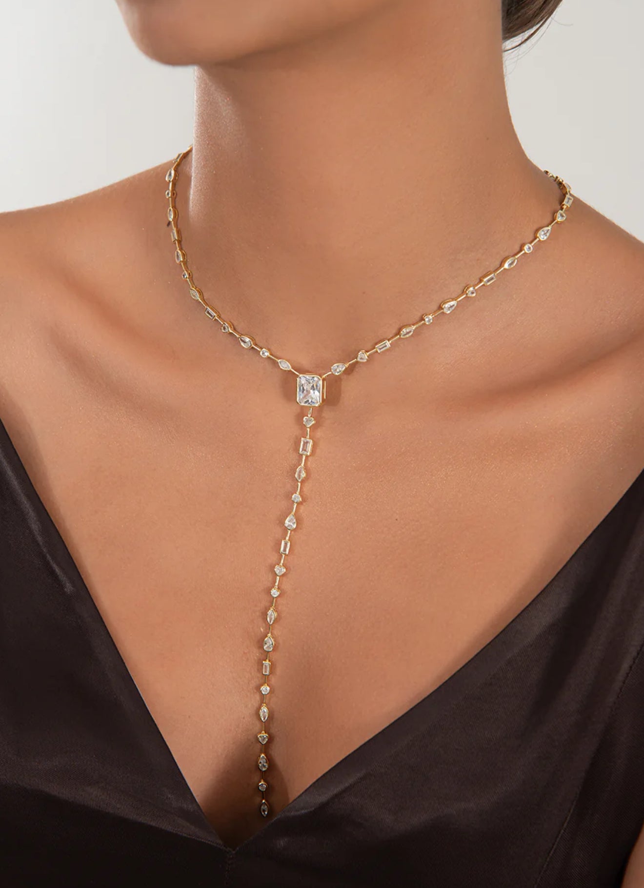 Lugo Baget taşlı Y Kolye