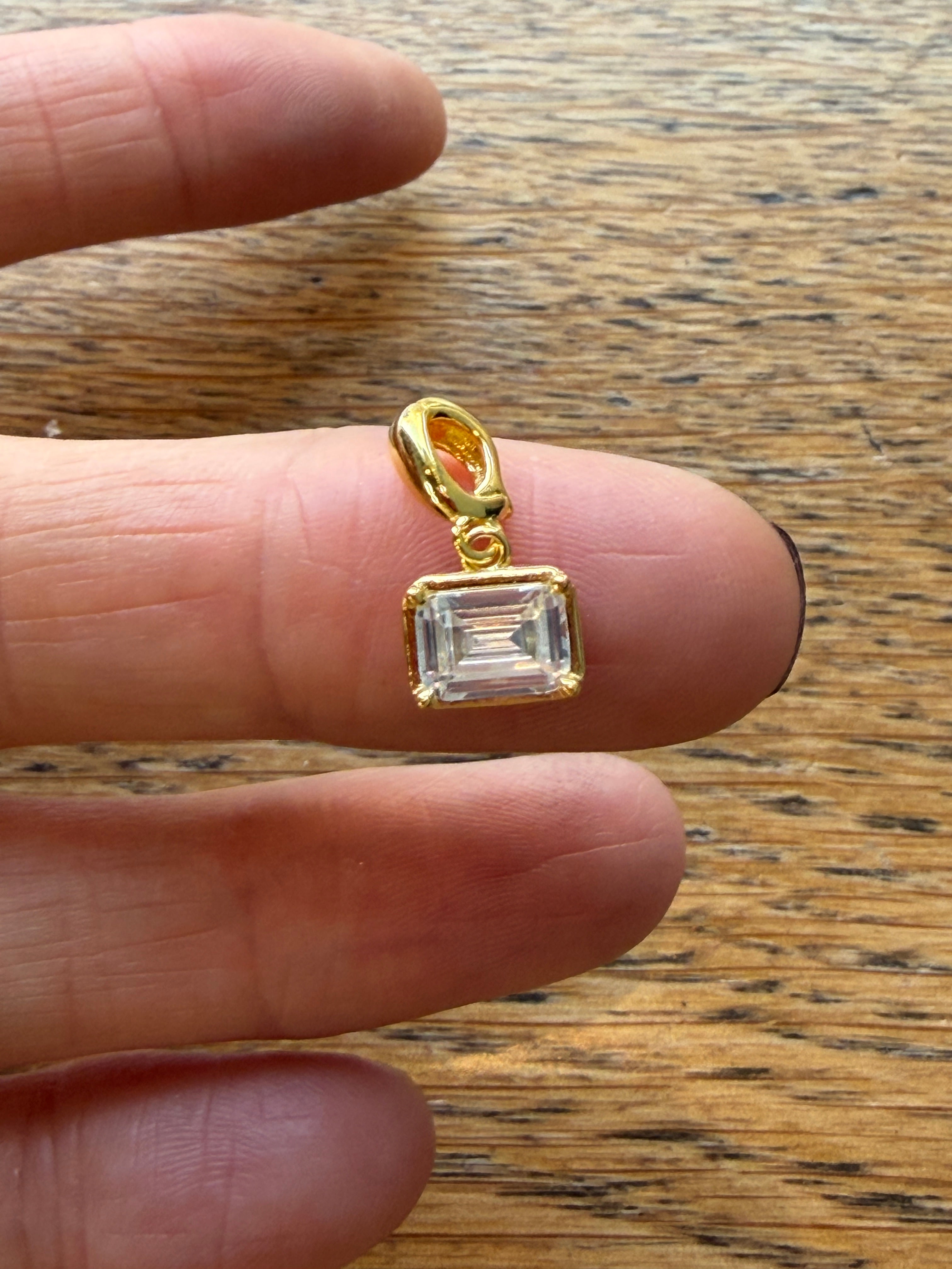 Tina Minimal Baget Kolye Ucu