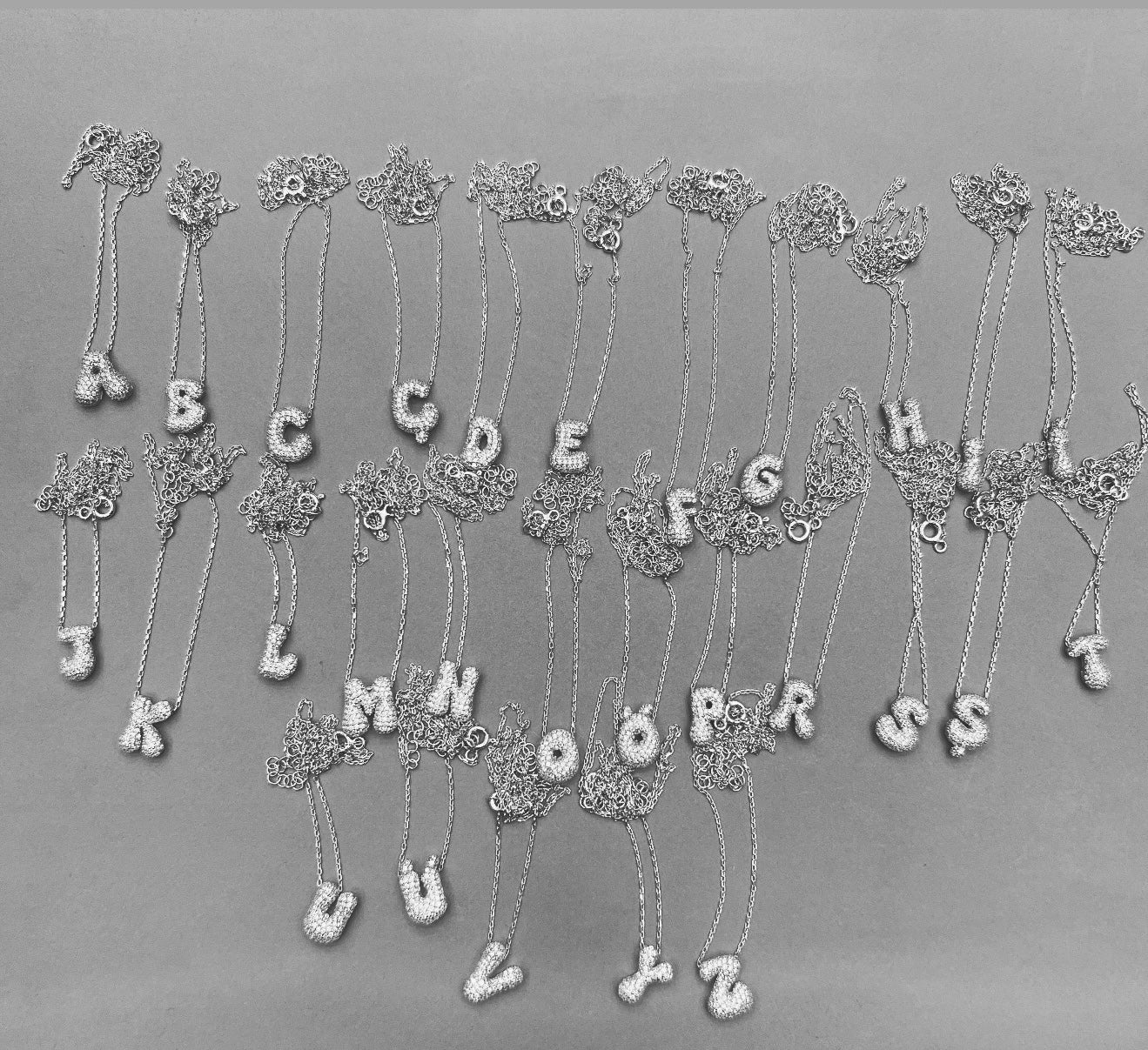 Becca Mikro Harf Kolye