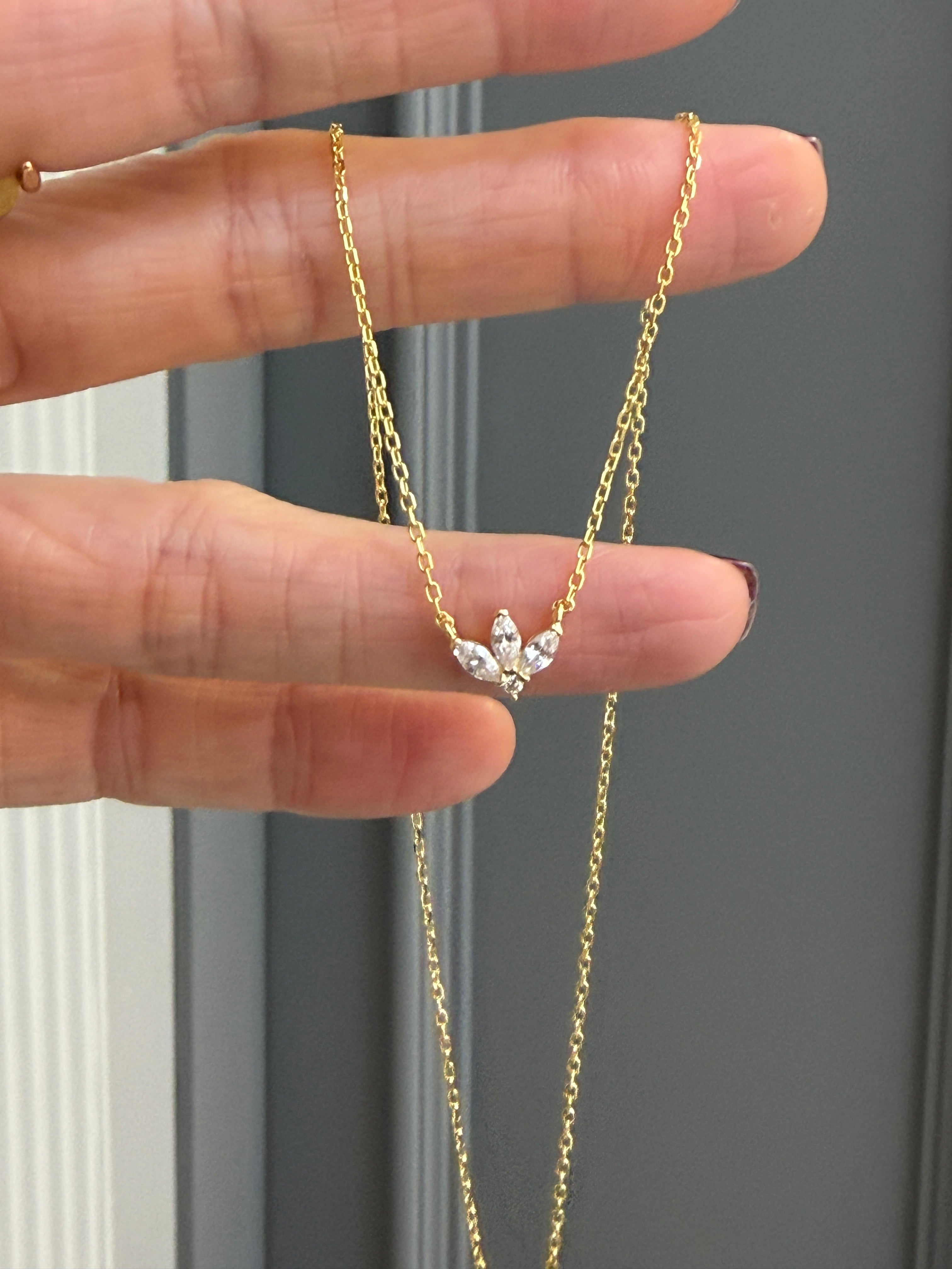 Lucca Minimal Markiz Detaylı Gümüş Kolye