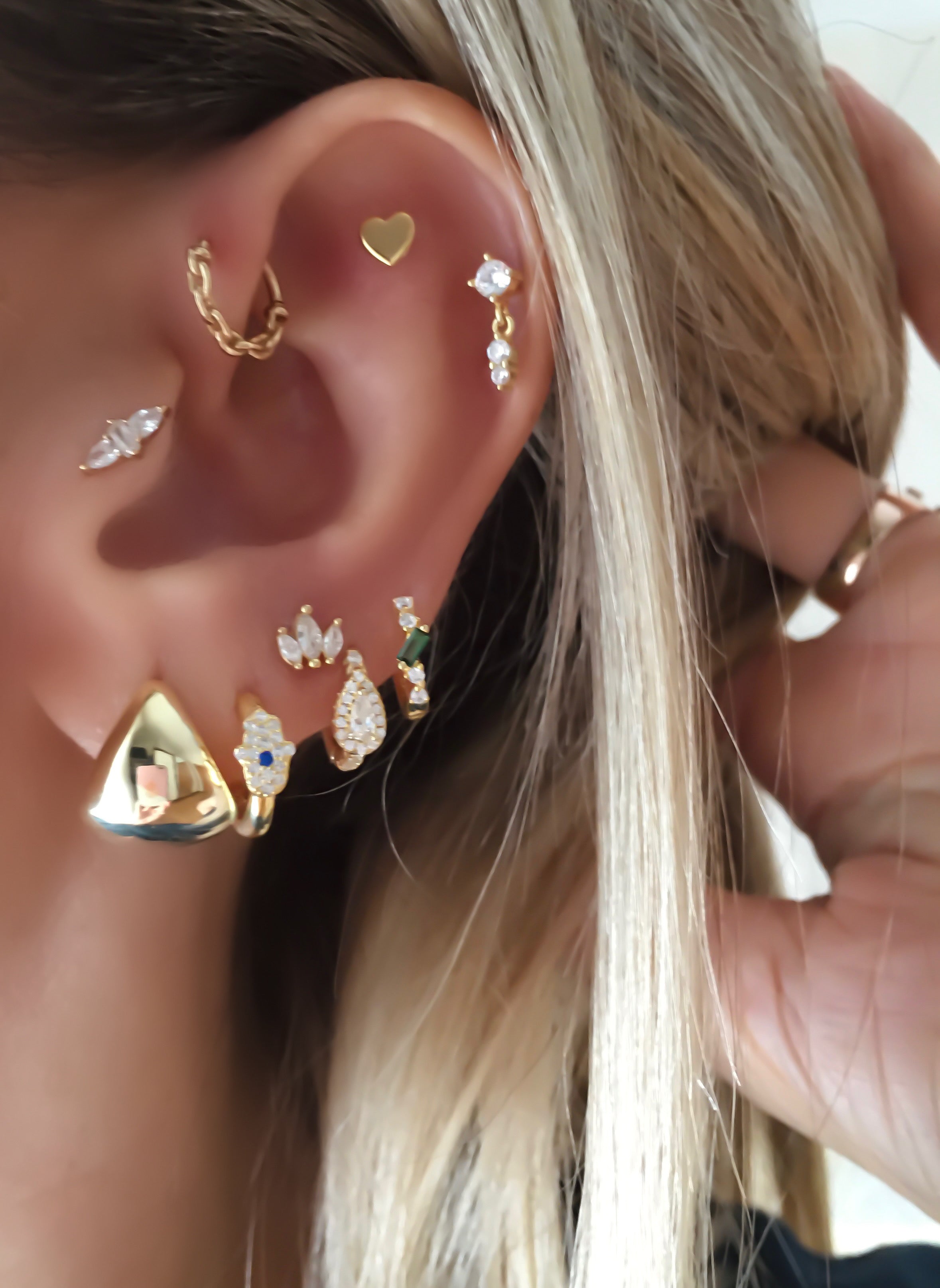 Martha 22 Piercing