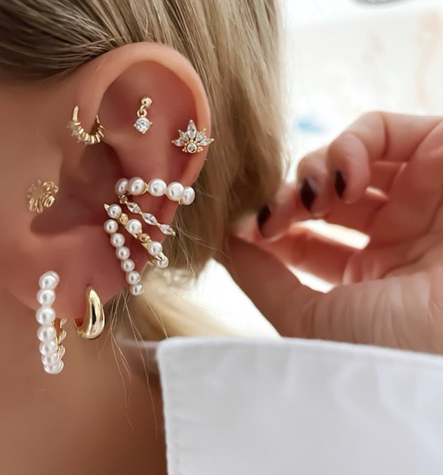 Serena Pearl Love Earring