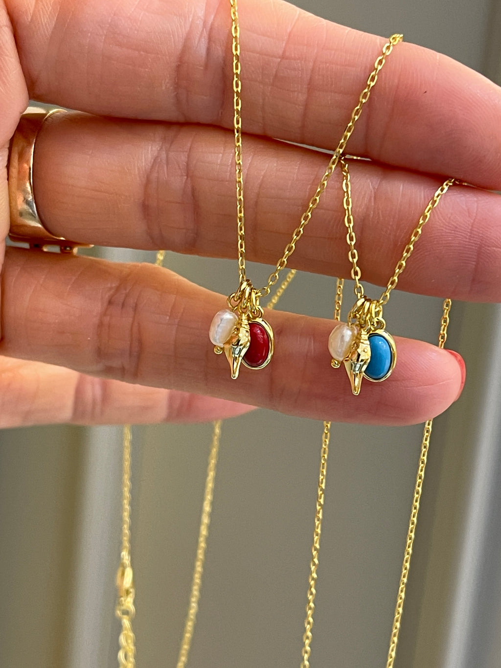 قلادة بيكا الصدفية