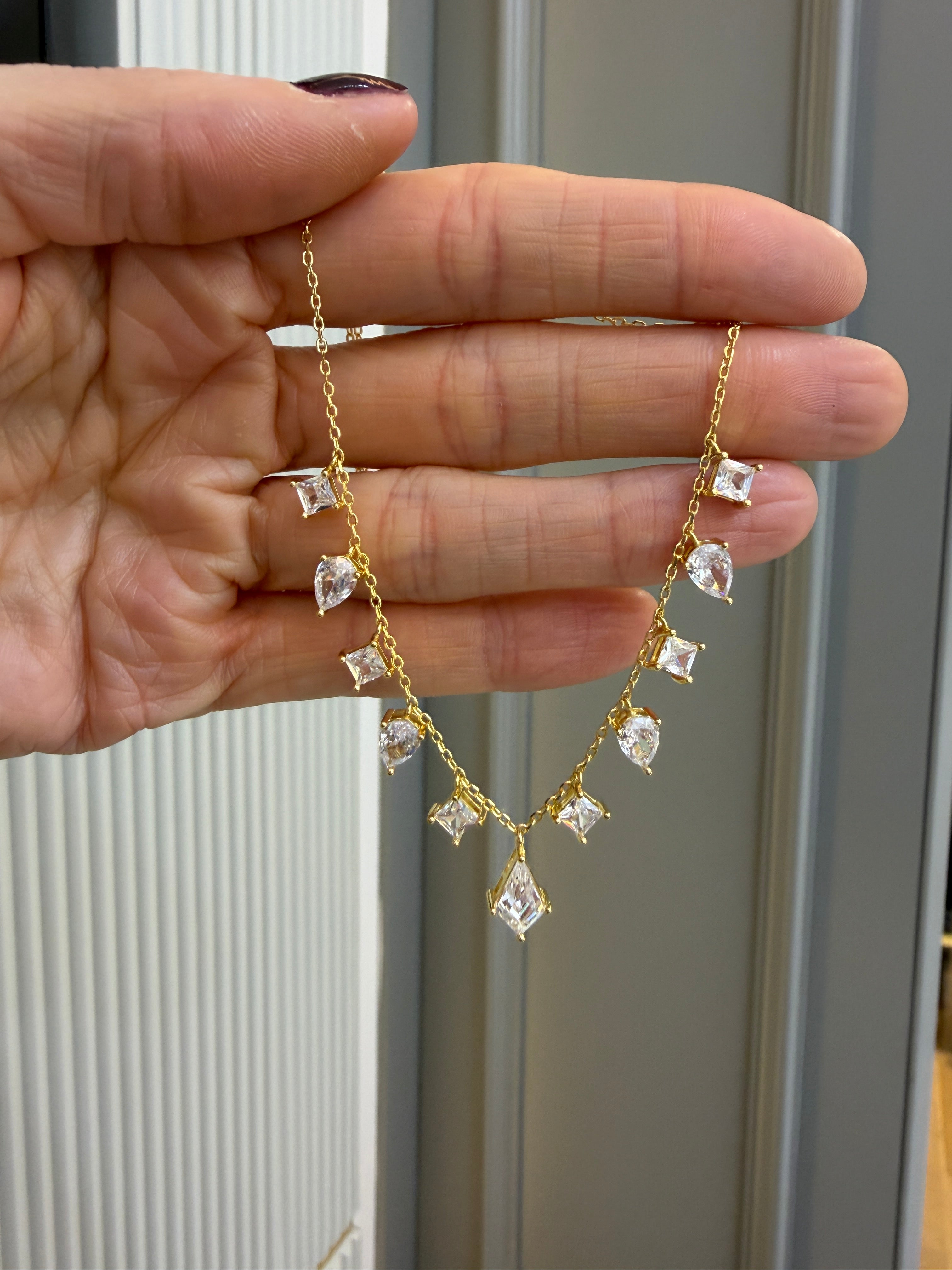 Leoni Çoklu Üçgen detaylı Altın kaplama Gümüş Kolye