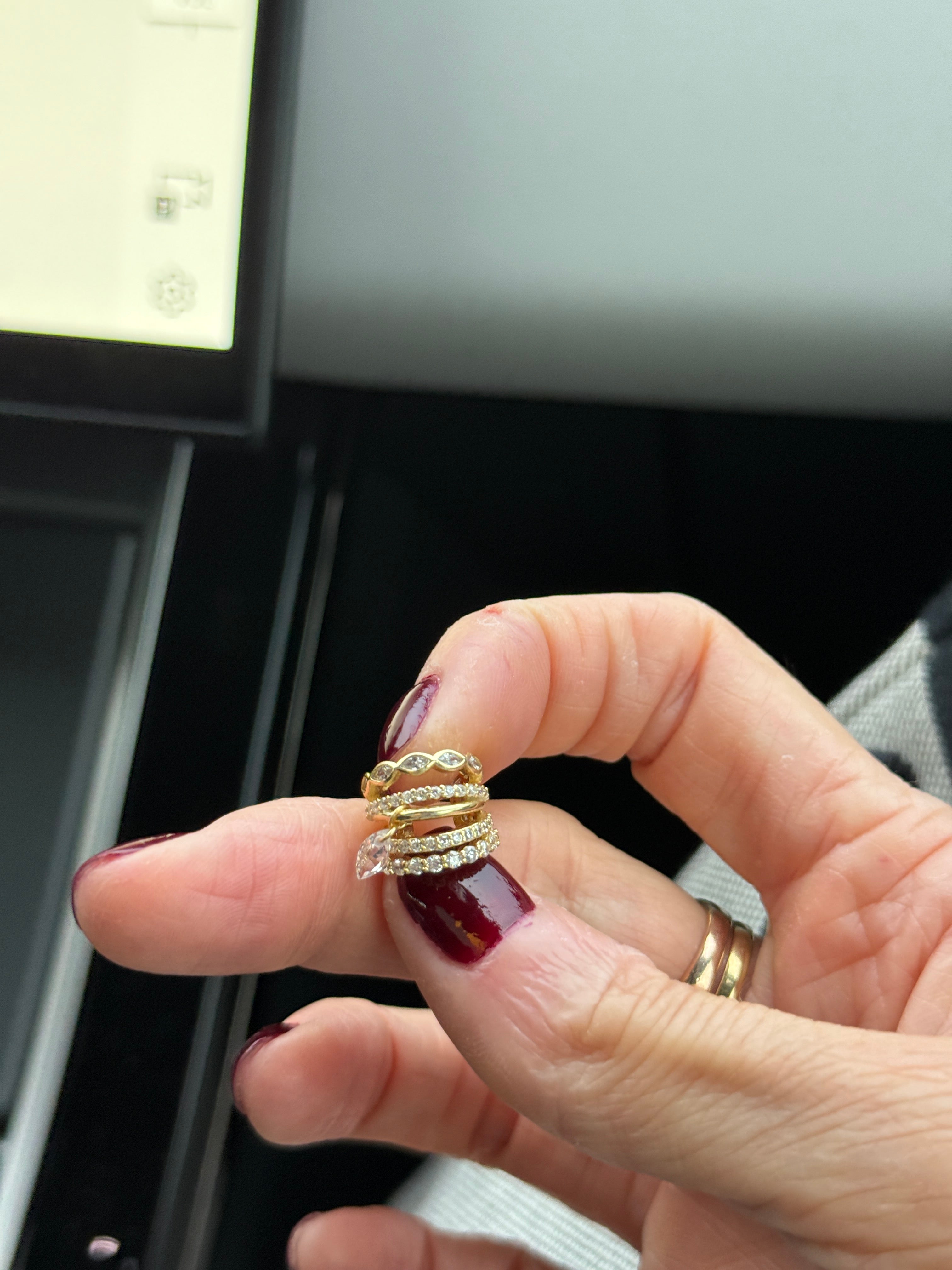 Carla markiz tasli  Cuff