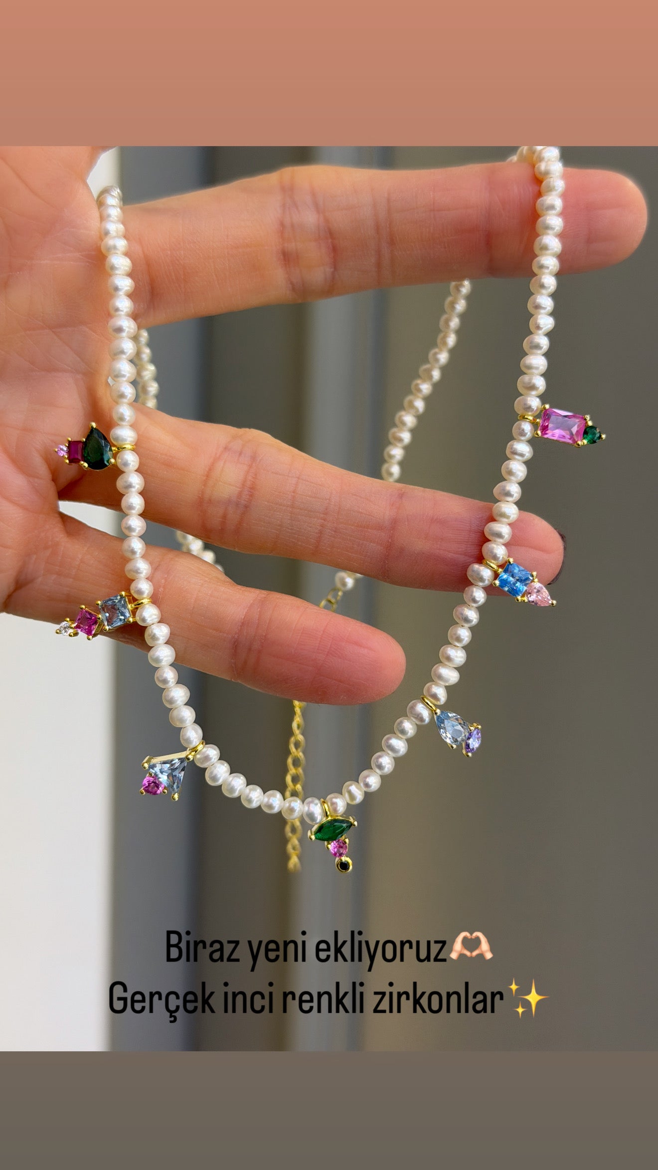 Kate İnci Gümüş charm detaylı Kolye