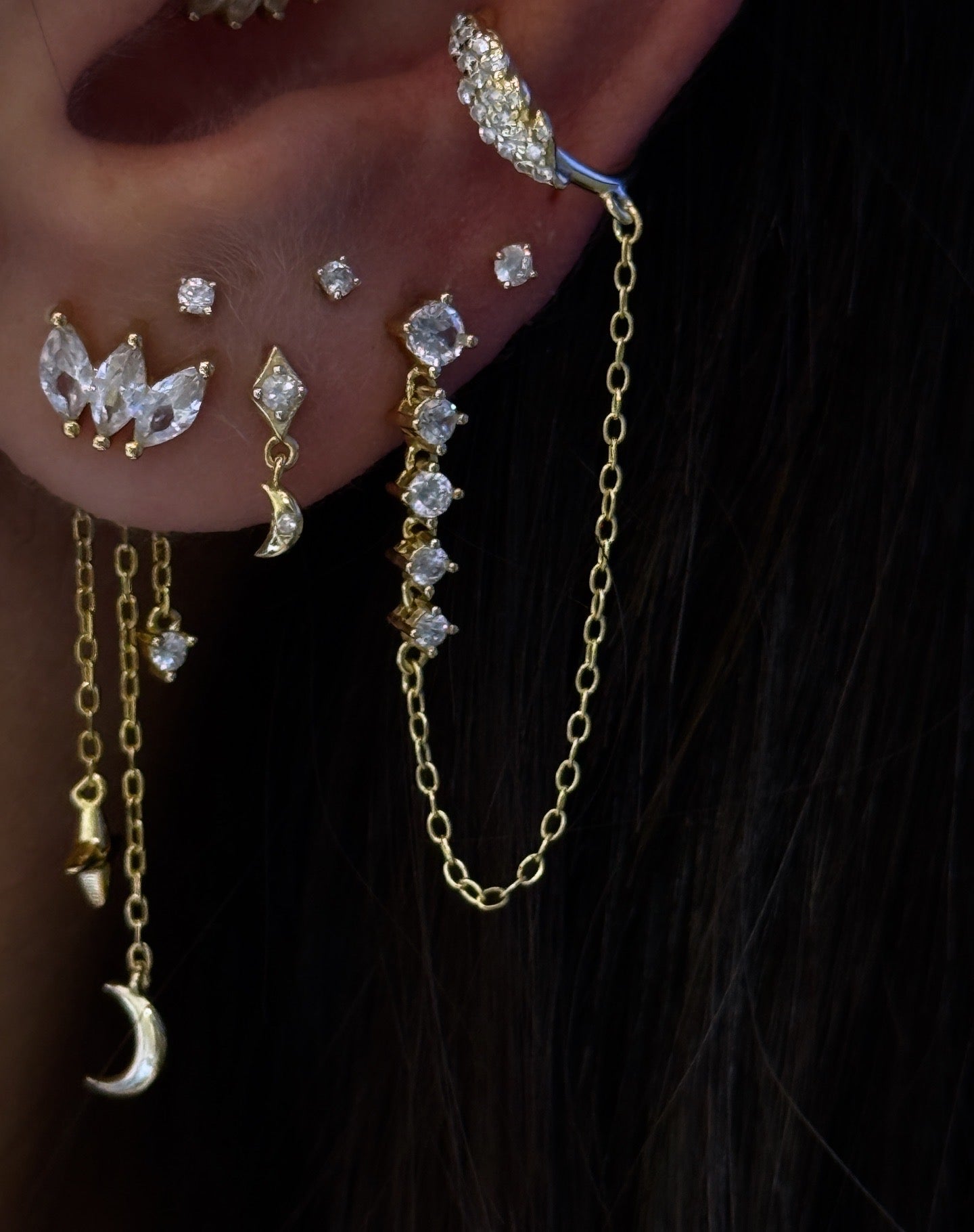 Carla Yaprak Detaylı Cuff Küpe