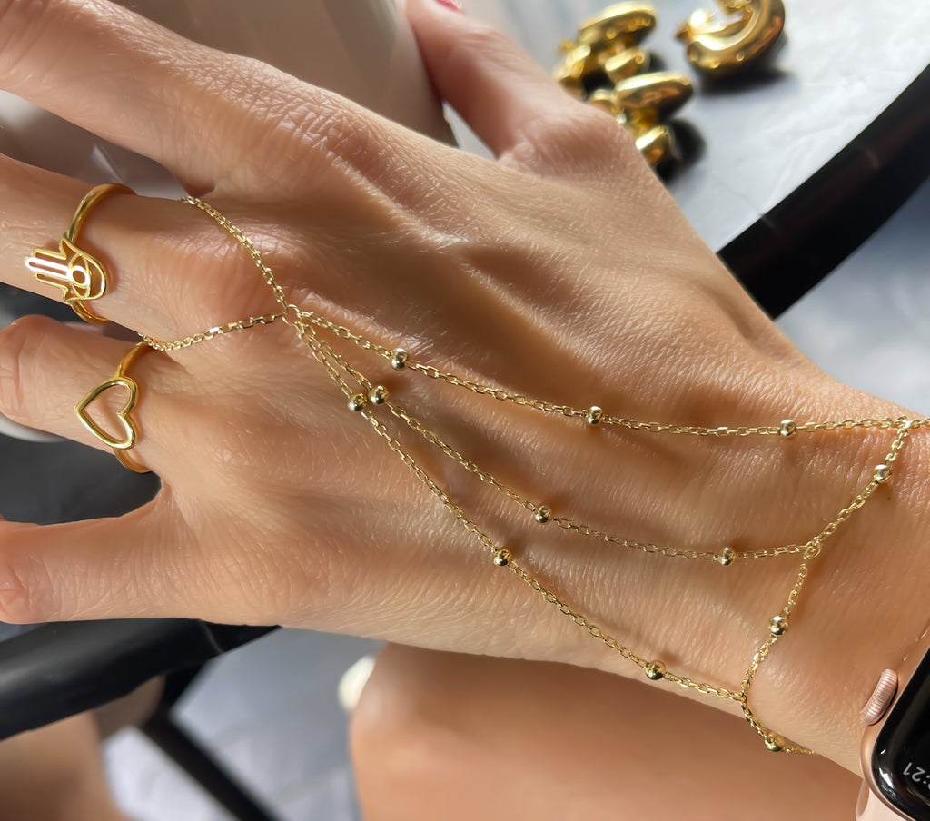 Greta Balls Shahmaran