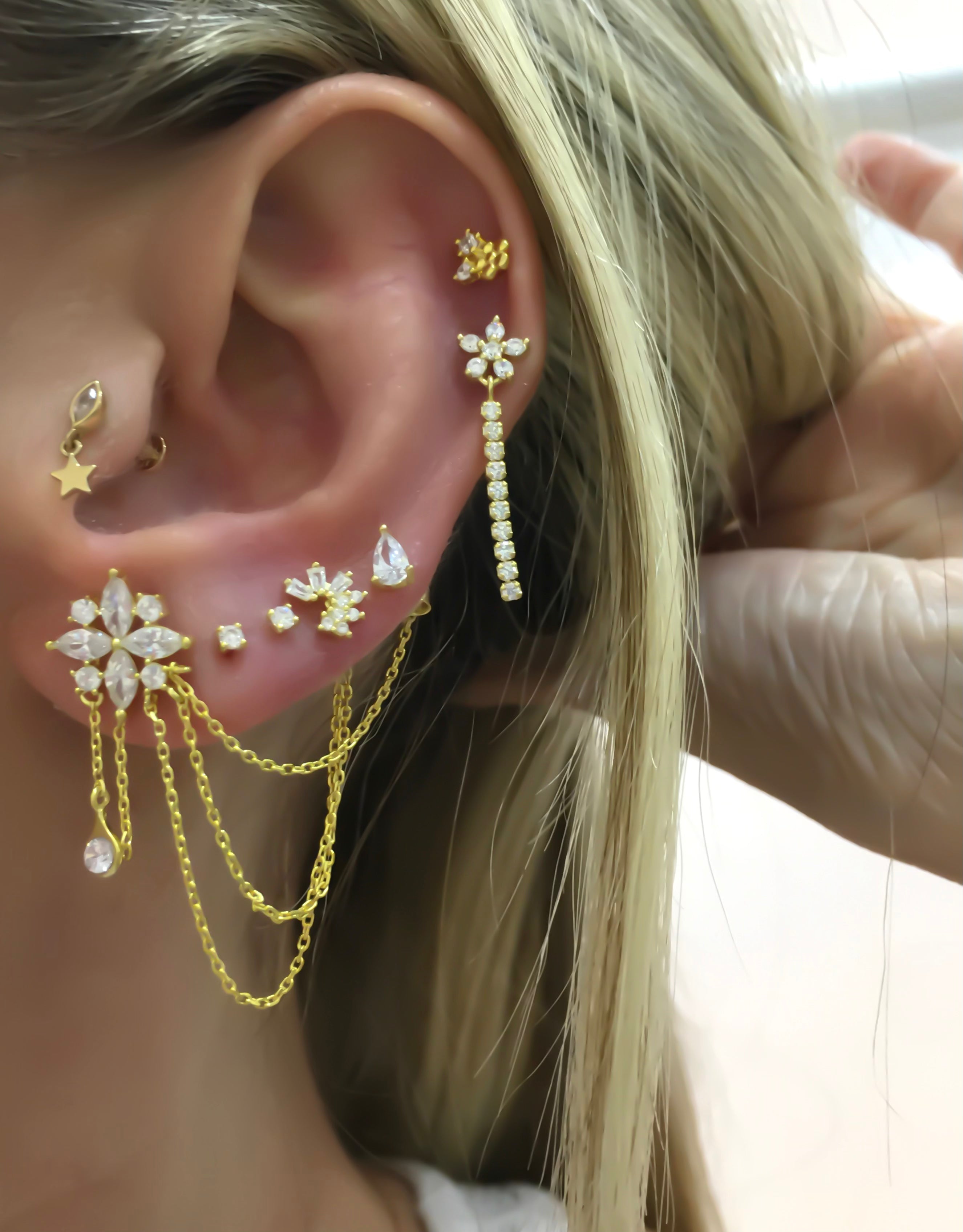 Lora Flower Earrings