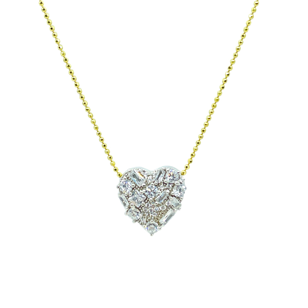 قلادة مارتا روك على شكل قلب