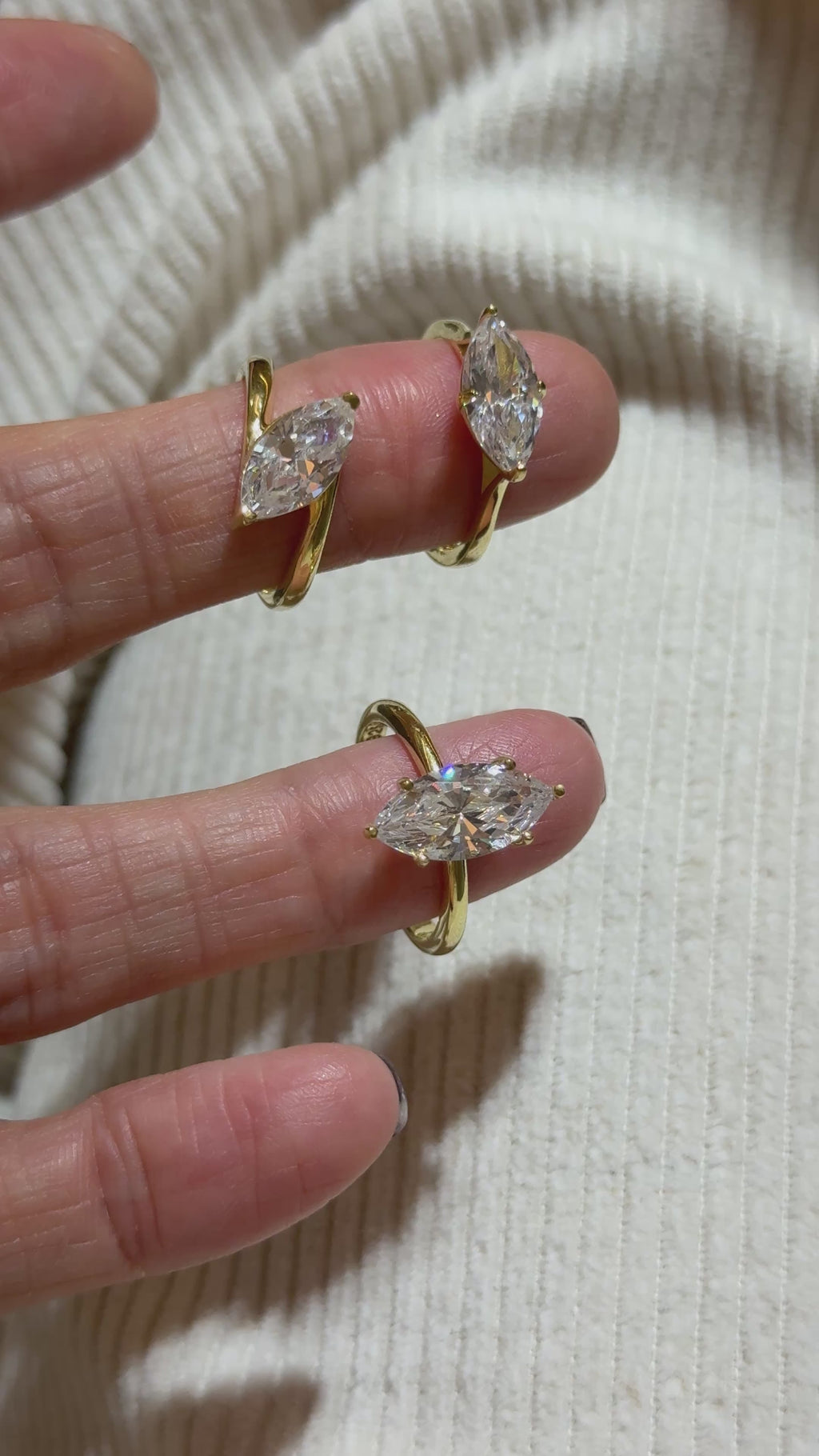 Carla Markiz Tektaş Yüzük