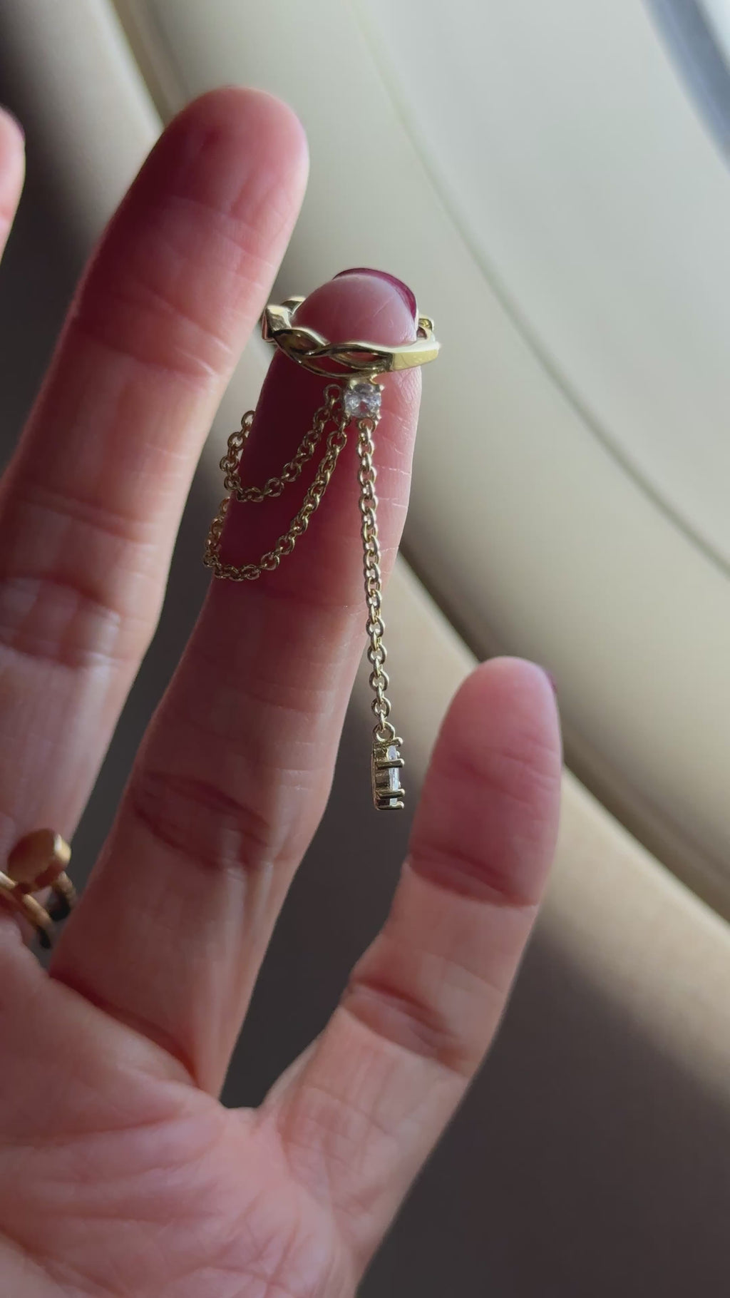 Carla Markiz taşlı Zincirli Piercing Küpe