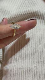 Carla Markiz Kesim Yüzük