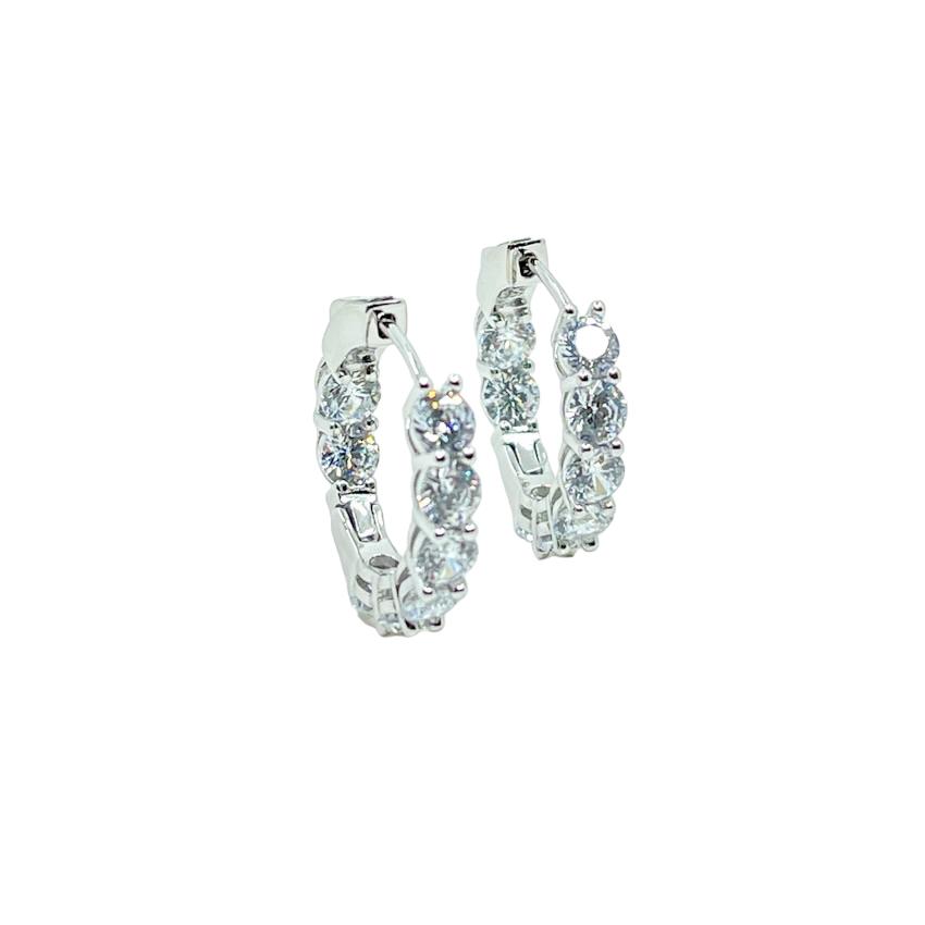 Lora Elsa Classic Hoop Earrings