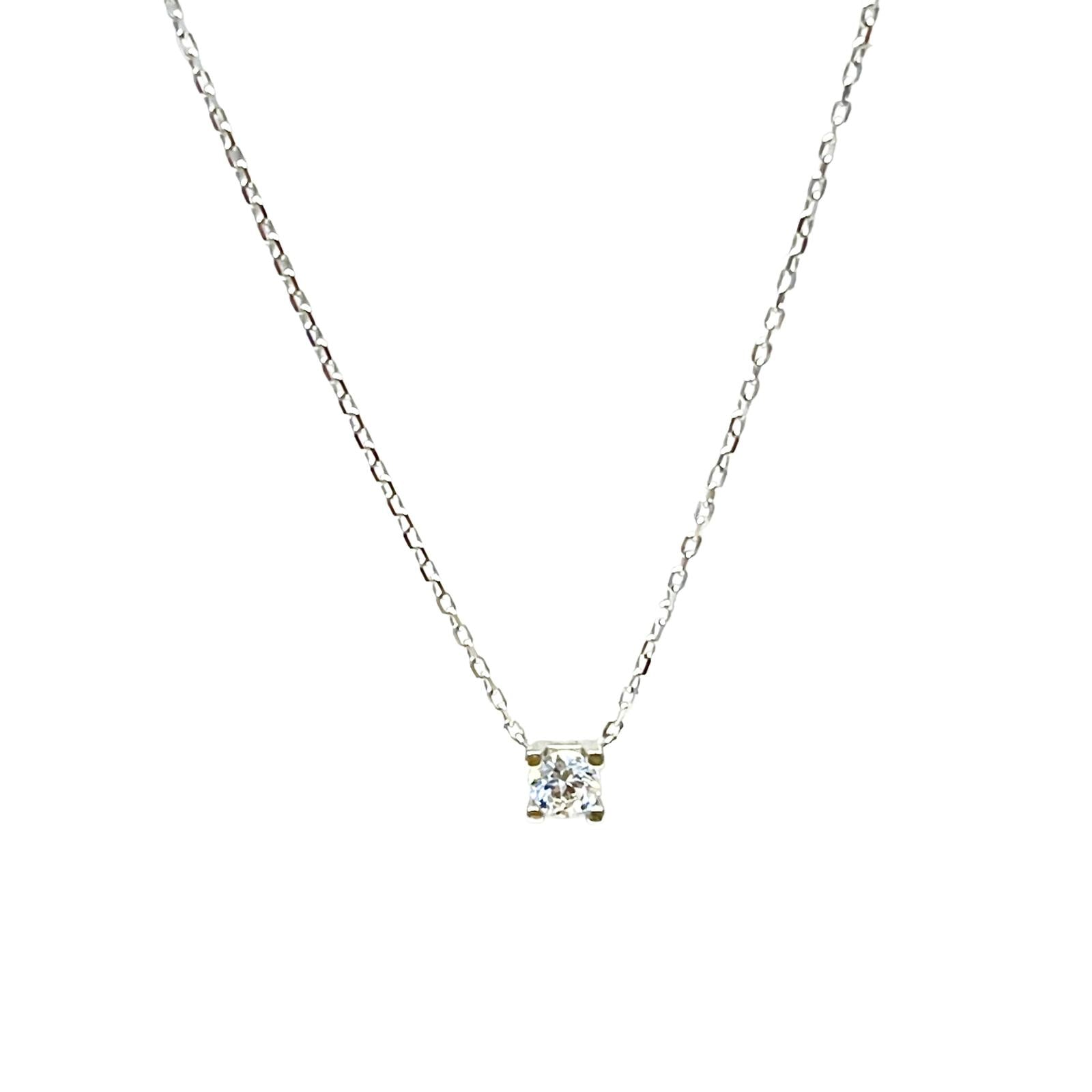 قلادة ميشيل سوليتير