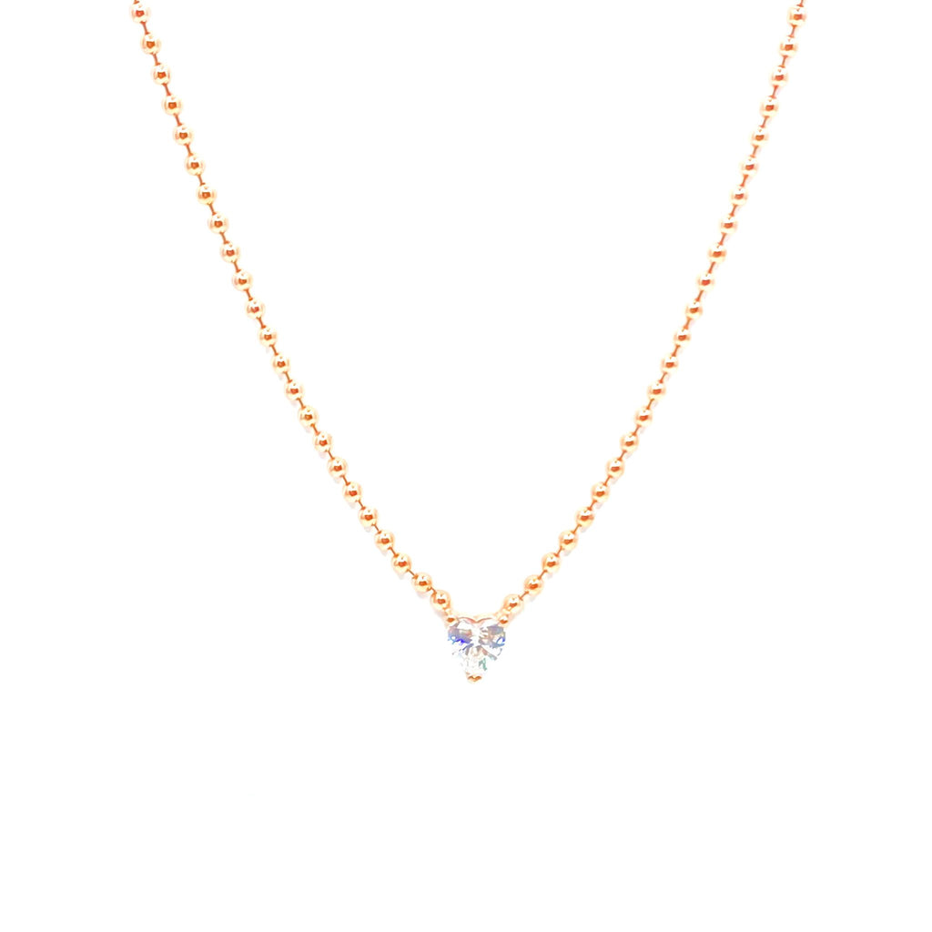 قلادة على شكل قلب وكرة