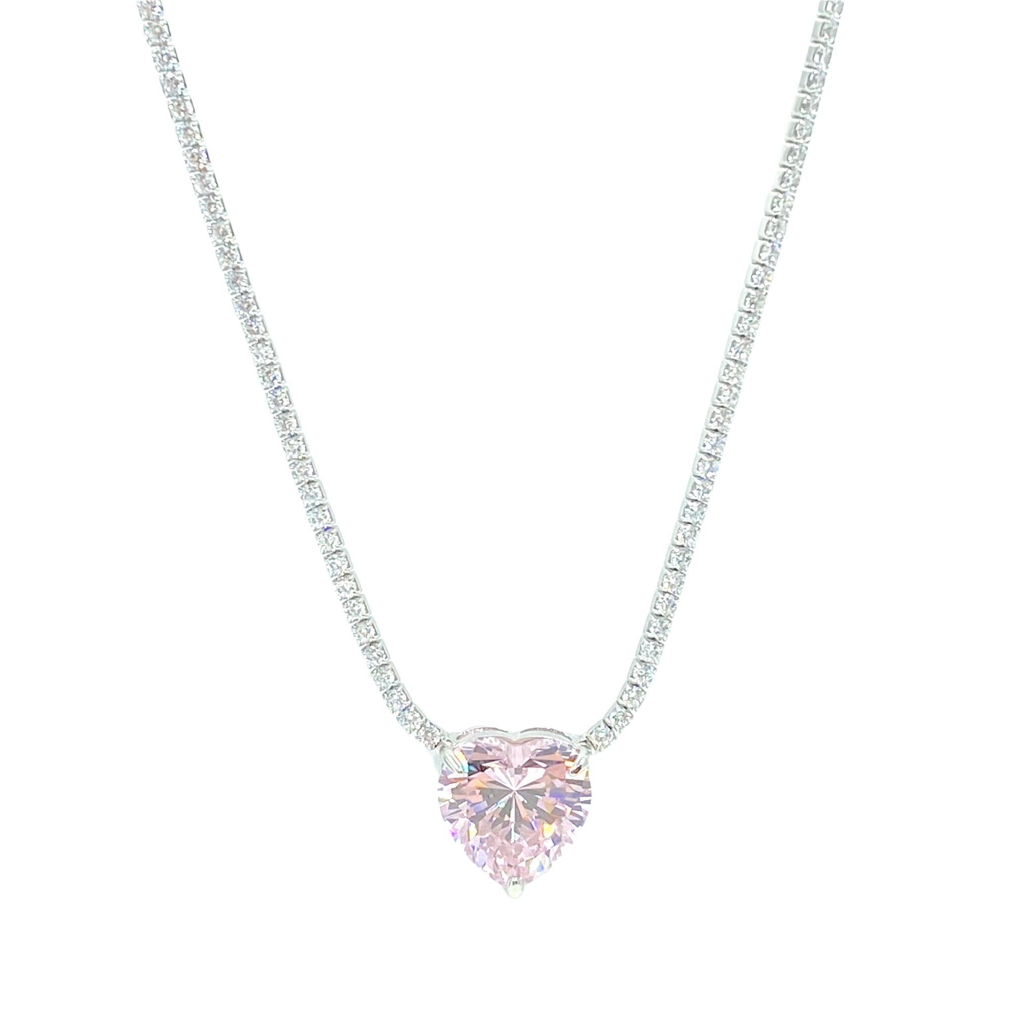 قلادة على شكل قلب وردي على شكل حرف X