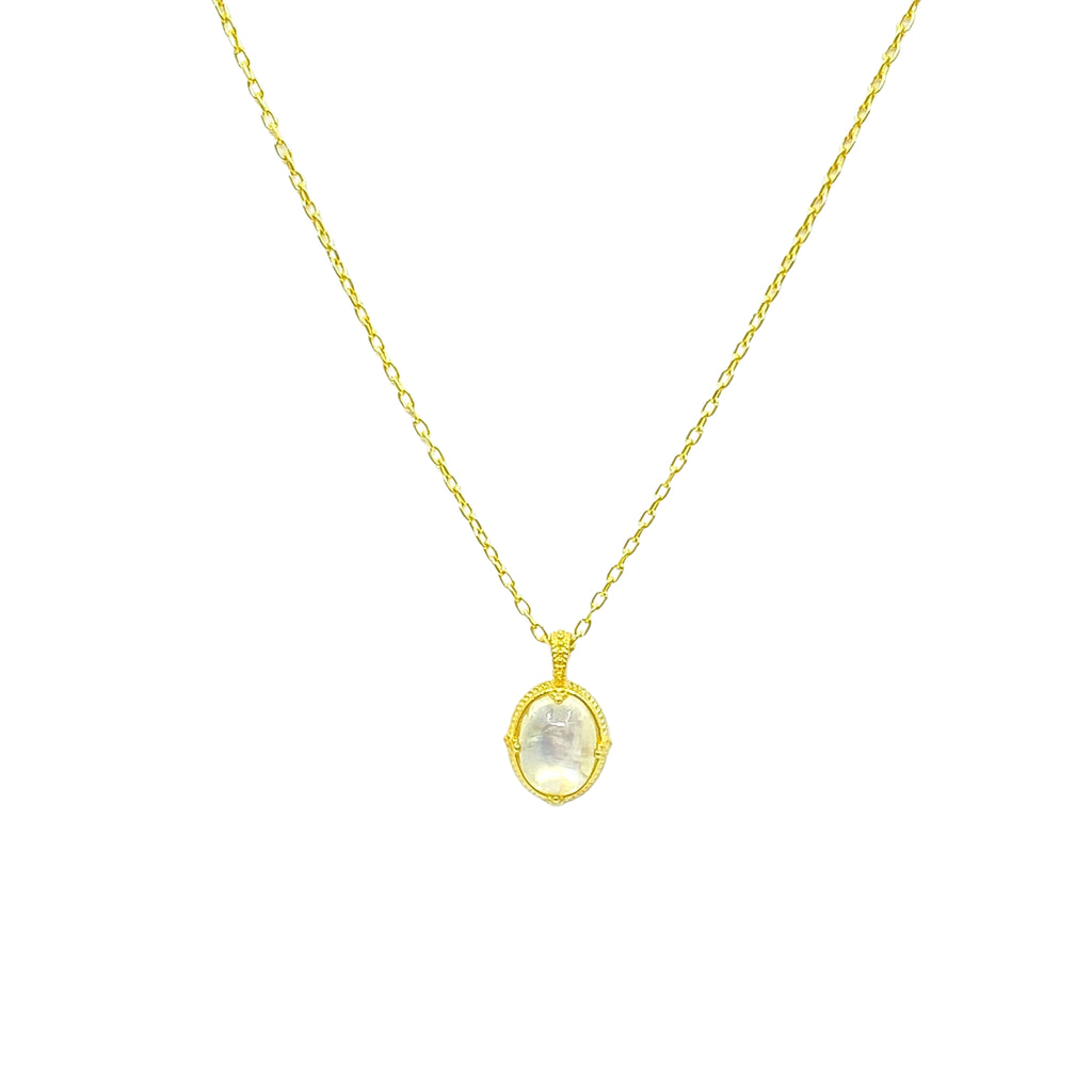 قلادة جينا البيضاوية على شكل حرف S