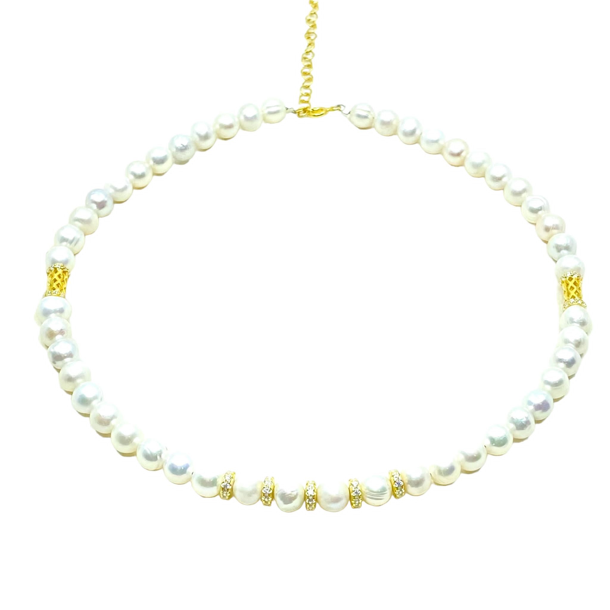 عقد اللؤلؤة مارثا