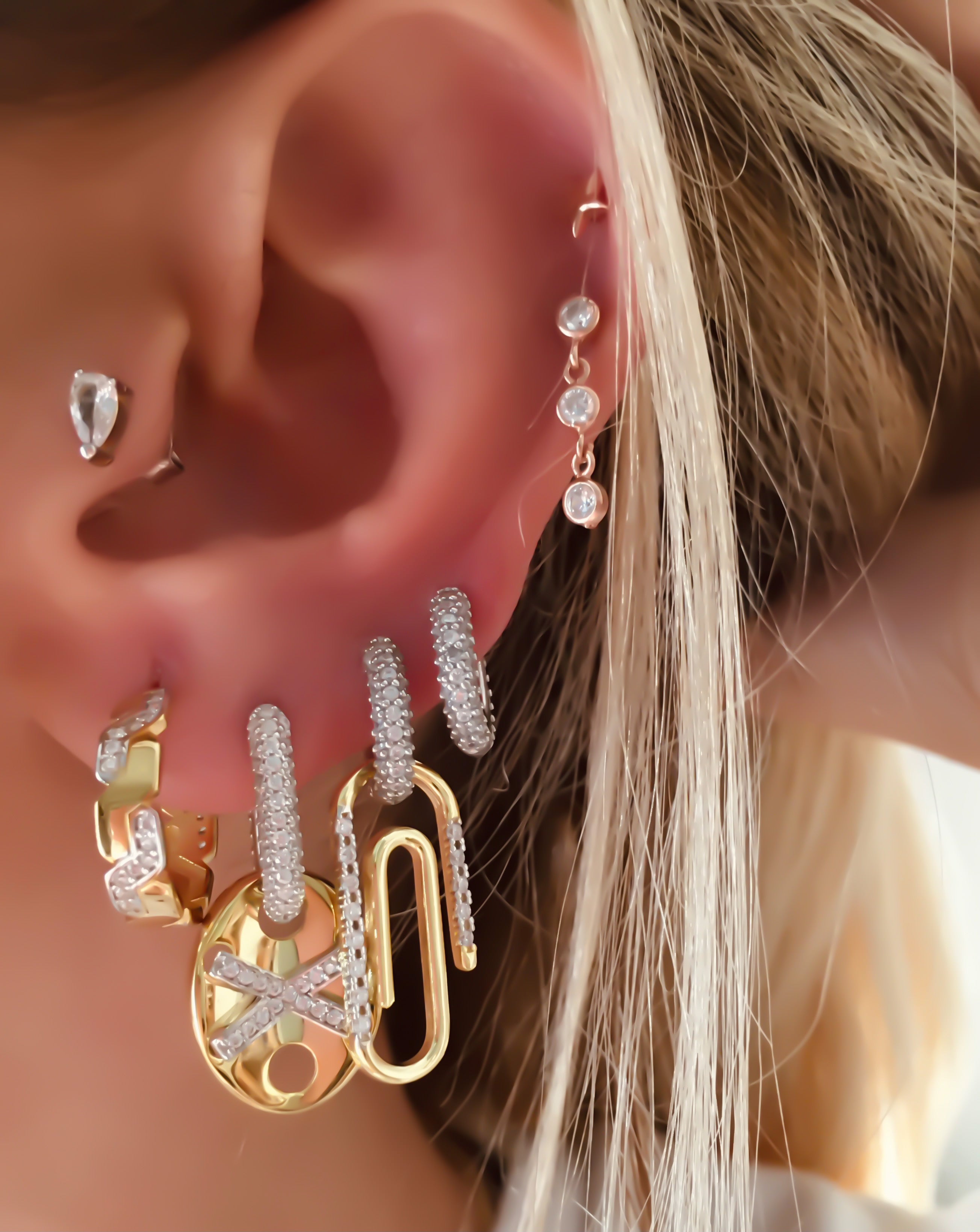 İki ton Ataç küpe