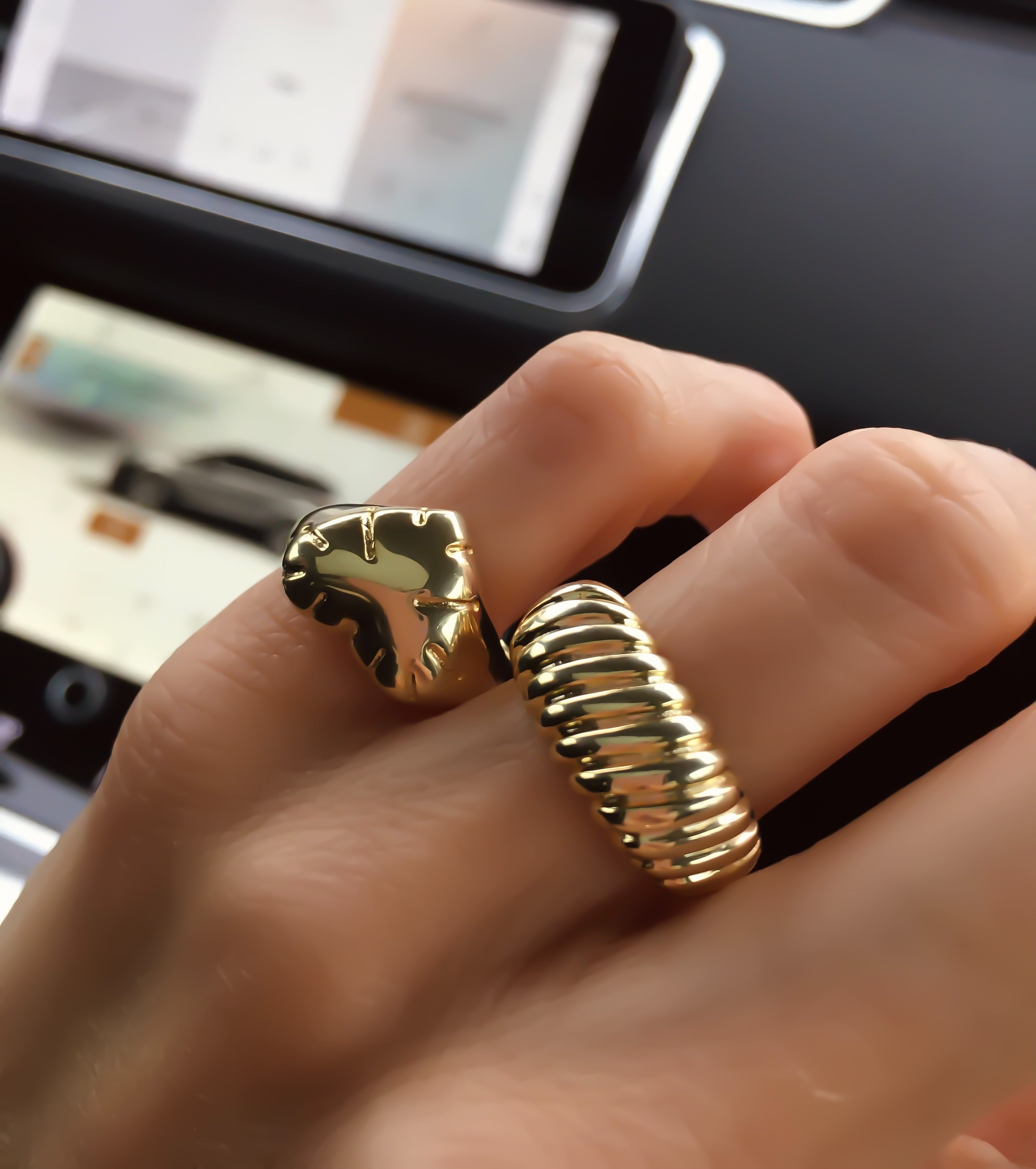 Mini Balloon Heart Ring