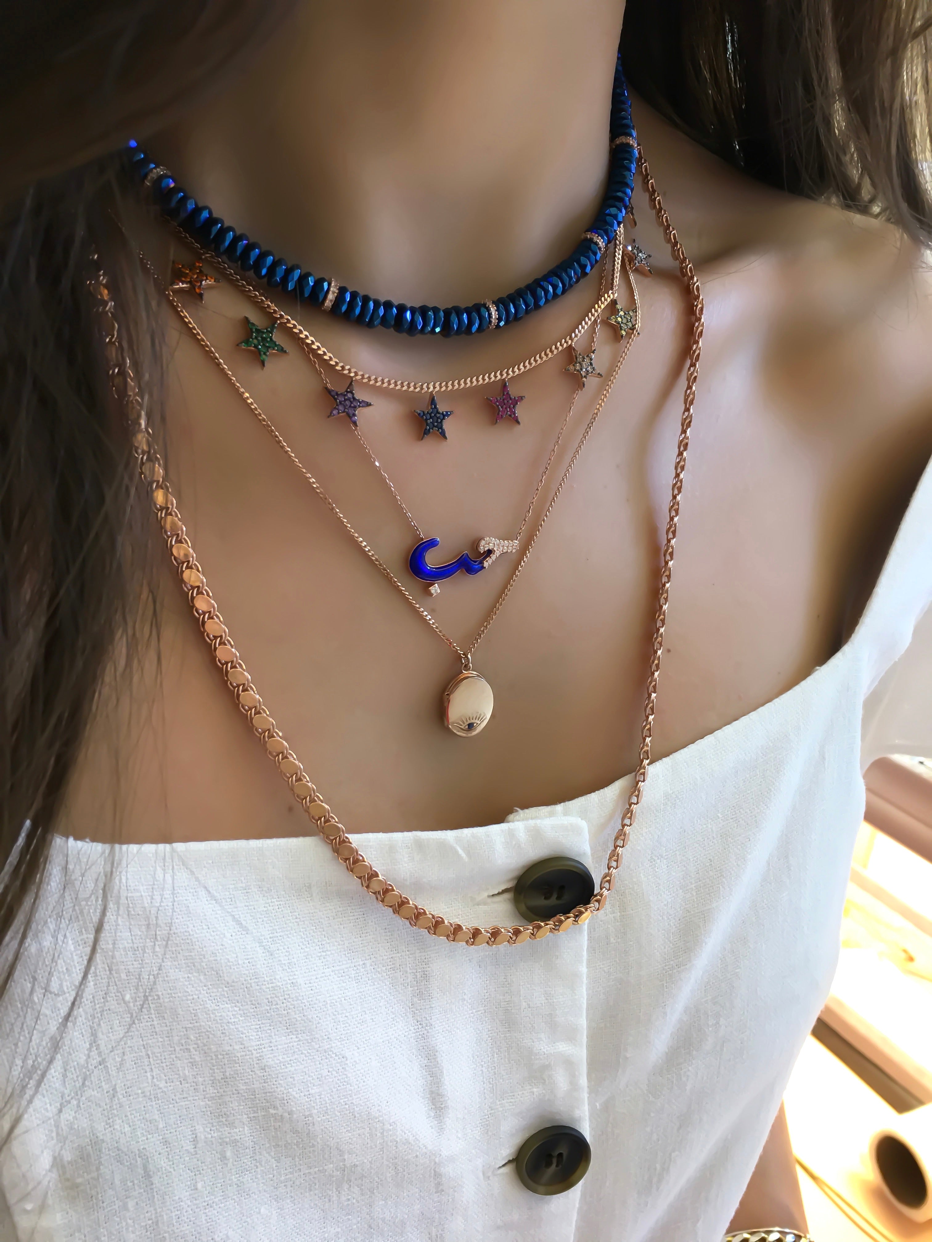 قلادة هوب مطلية بالمينا الحجرية